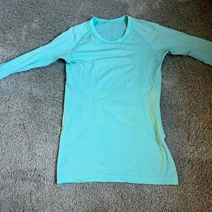 Long sleeve lulu swiftly size 6
